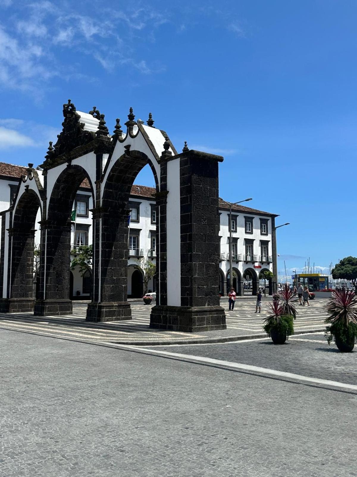 Azor International Apartment I Ponta Delgada Buitenkant foto